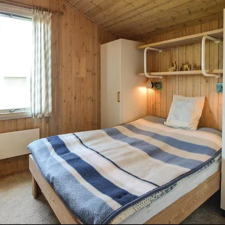 Prázdninový dům Three-bedroom Holiday In *