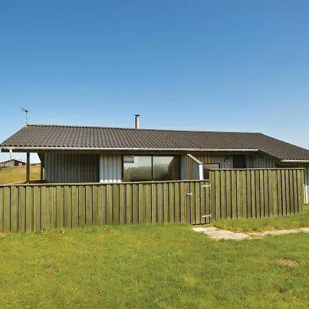 Three-bedroom Holiday In Prázdninový dům *